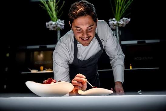 David Chen - A Male Chef